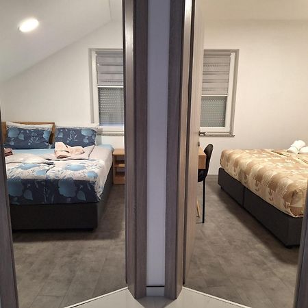 Apartmani Venecia Prozor Zewnętrze zdjęcie