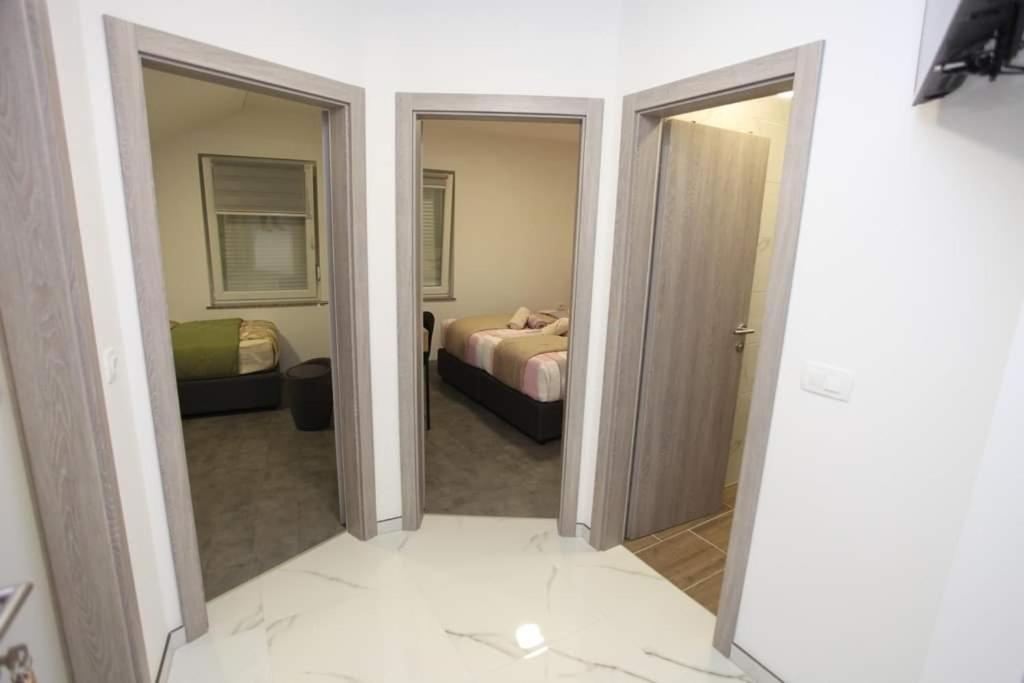 Apartmani Venecia Prozor Zewnętrze zdjęcie