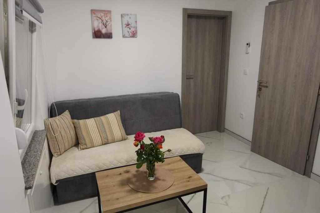 Apartmani Venecia Prozor Zewnętrze zdjęcie