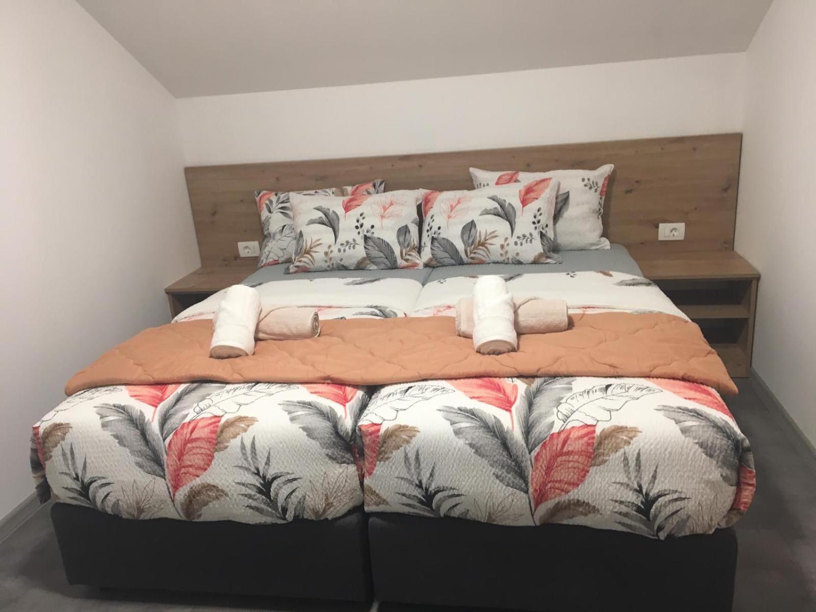 Apartmani Venecia Prozor Zewnętrze zdjęcie