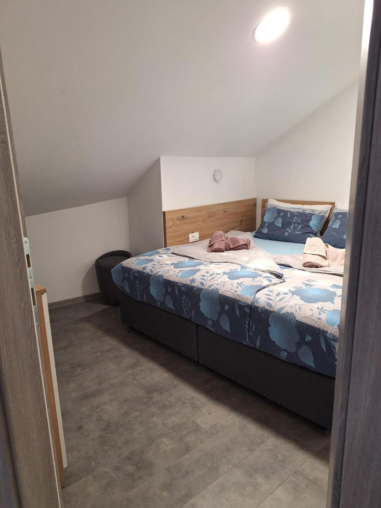 Apartmani Venecia Prozor Zewnętrze zdjęcie